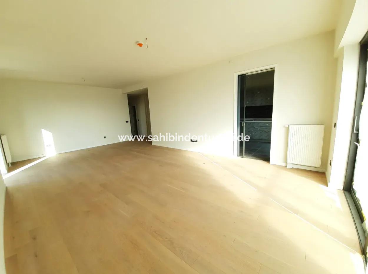 4+1 Mieterlose Wohnung Im 5. Stock Zum Verkauf Im Loft-Komplex Beytepe İncek Bulvar