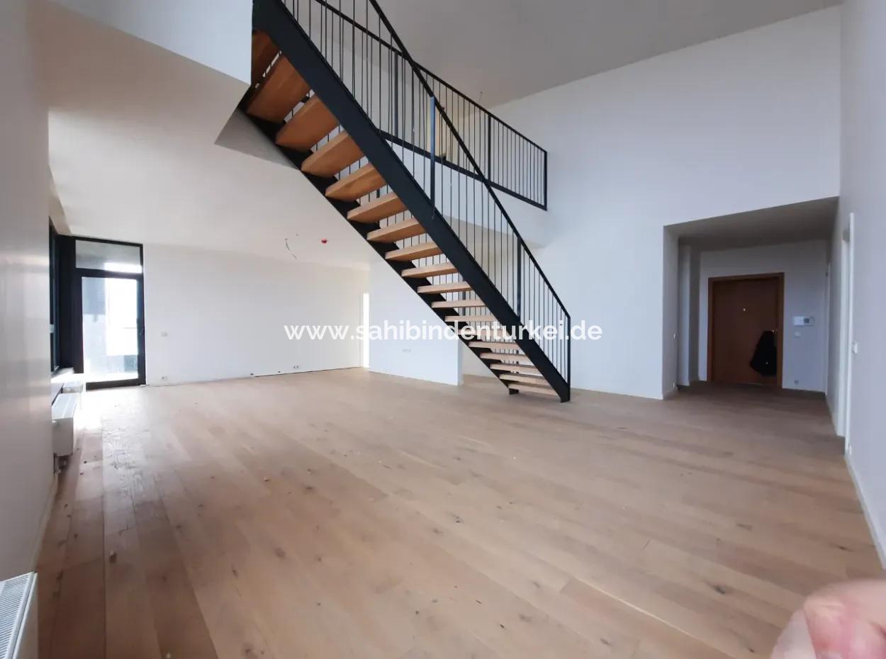 5,5+1  Maisonette-Wohnung Im 2. Stock Mit Blick Auf Die Landschaft Zum Verkauf Im İncek Loft-Komplex