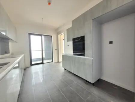 4+1 Mieterlose Wohnung Im 20. Stock Zum Verkauf Im Loft-Komplex Beytepe İncek Bulvar