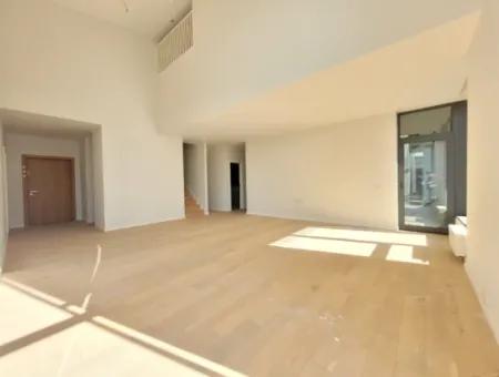 Traumhafte 5.5+1 Maisonette- Wohnung Mit Luxusausstattung In Gölbaşı / Ankara /Türkei