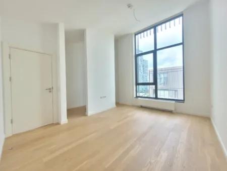 5,5+1  Maisonette-Wohnung Im 5. Stock Mit Blick Auf Die Landschaft Zum Verkauf Im İncek Loft-Komplex