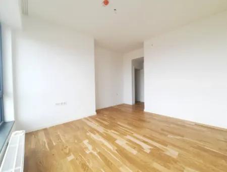 İncek Loft Zu Vermieten 3,5+1 Seeblick