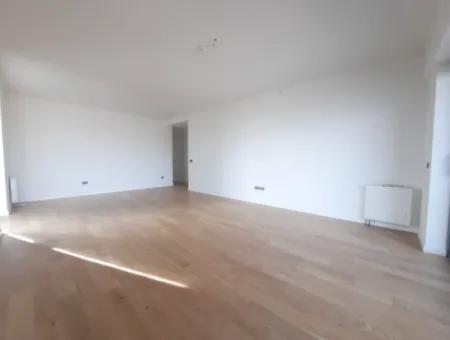 3+1 130 M² Wohnung Im 9. Stock Mit Blick Auf Den Boulevard Zum Verkauf In Beytepe İncek Bulvar Loft Complex