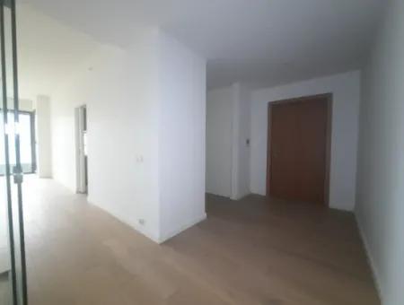 2,5+1 Mieterlose Wohnung Mit Blick Auf Die Landschaft Zum Verkauf Im İncek Loft-Komplex