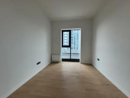 3+1 110 M² Wohnung Im 20. Stock Mit Blick Auf Den Boulevard Zum Verkauf Im Loft-Komplex Beytepe İncek Bulvar