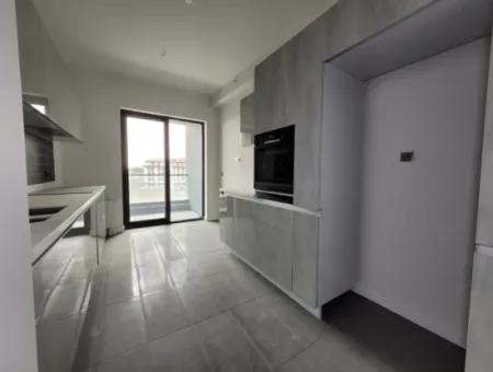 3+1 110 M² Wohnung Im 16. Stock Mit Blick Auf Den Boulevard Zum Verkauf Im Loft-Komplex Beytepe İncek Bulvar