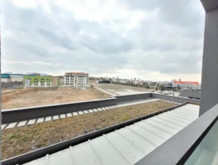 3+1 110 M² Wohnung Im 16. Stock Mit Blick Auf Den Boulevard Zum Verkauf Im Loft-Komplex Beytepe İncek Bulvar