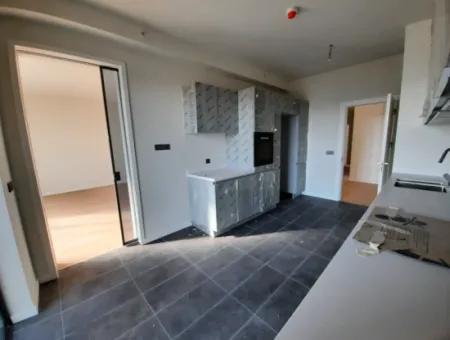 4+1 Mieterlose Wohnung Im 18. Stock Zum Verkauf Im Loft-Komplex Beytepe İncek Bulvar