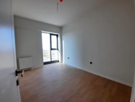 4+1 Mieterlose Wohnung Im 18. Stock Zum Verkauf Im Loft-Komplex Beytepe İncek Bulvar