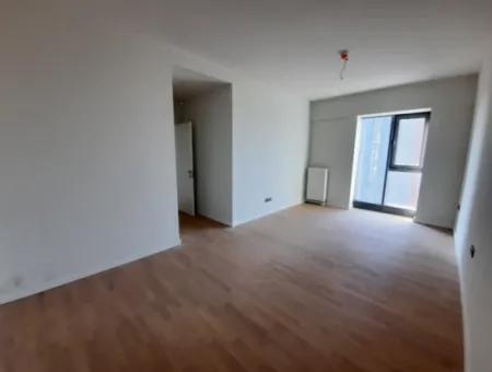 4+1 Mieterlose Wohnung Im 18. Stock Zum Verkauf Im Loft-Komplex Beytepe İncek Bulvar