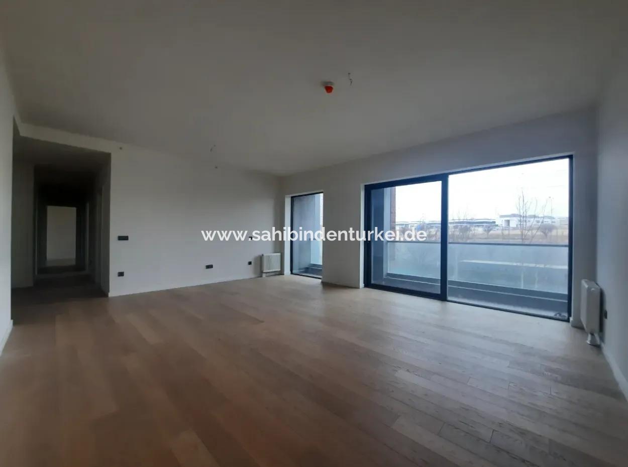 110 M2 2+1 1St Floor Tenantless Apartment For Sale In Beytepe İncek Bulvar Loft Complex