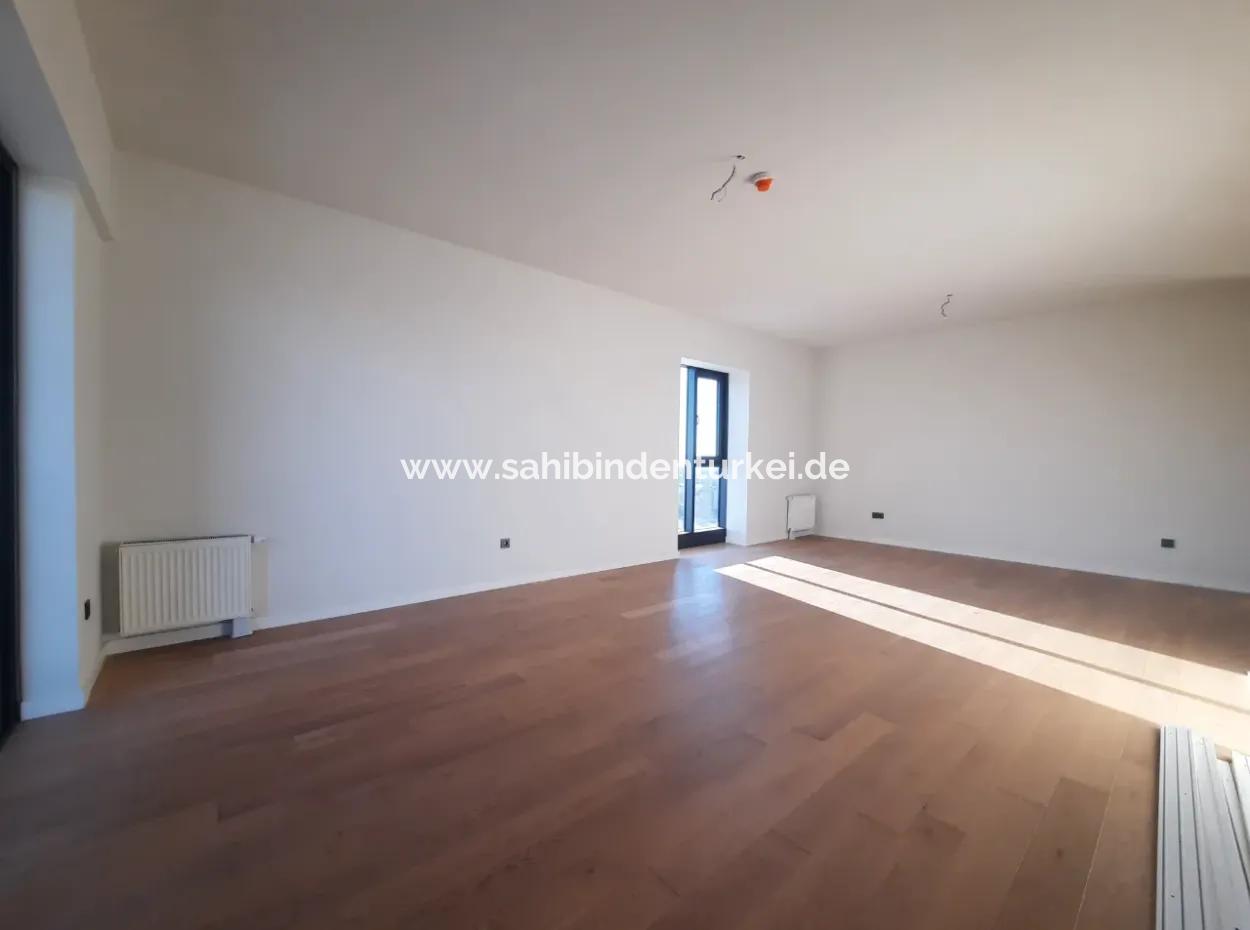 3+1 130 M² 22Rd Floor South Facing Apartment For Sale In Beytepe İncek Bulvar Loft Complex