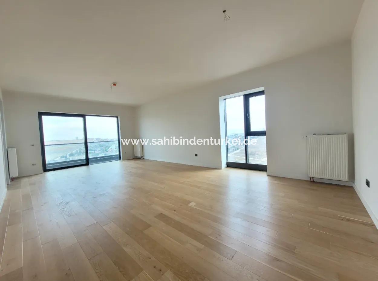 4+1 6Th Floor Tenantless Apartment For Sale In Beytepe İncek Bulvar Loft Complex