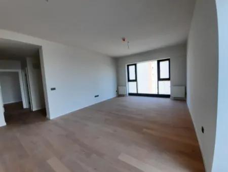 2+1 90 M² 23Rd Floor South Facing Apartment For Sale In Beytepe İncek Bulvar Loft Complex