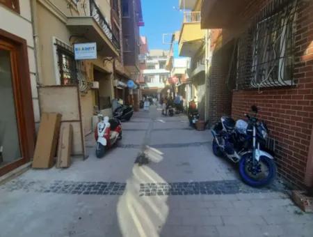 40 M² Chimney Shop For Rent In Çanakkale Bazaar