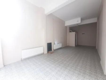 80 M² Chimney Shop For Rent In Çanakkale Bazaar