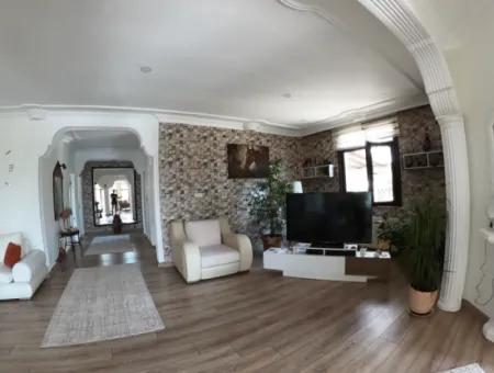 Luxury Villa With Pool In 1458 M² Land For Sale In Köyceğiz