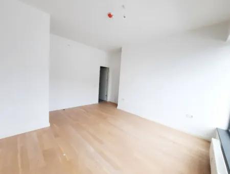 İncek Loft Satılık 3+1 Bahçe Dubleksi Şehir Manzaralı Daire