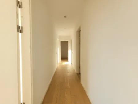 İncek Loft Satılık Teraslı  3+1 Şehir Manzaralı 3.Kat Daire