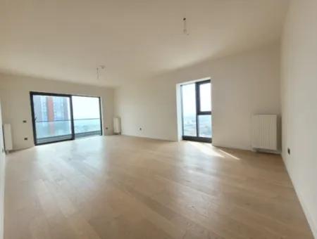 Beytepe İncek Bulvar Loft Satılık 3+1 130 M² 13.Kat Çayyolu Manzaralı Daire