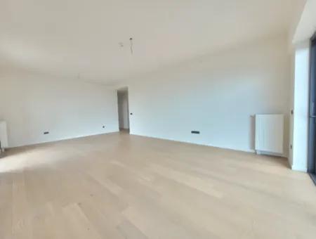 Beytepe İncek Bulvar Loft Satılık 3+1 130 M² 22.Kat Çayyolu Manzaralı Daire