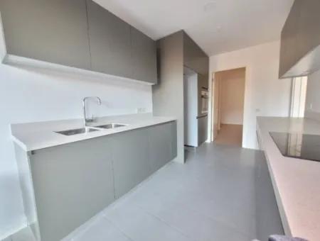 İncek Loft Satılık 2,5+1 Peyzaj Manzaralı 1.Kat Daire