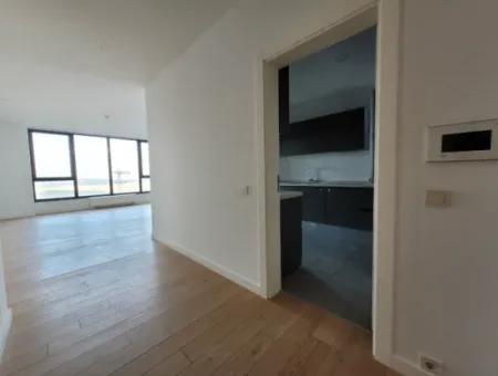 İncek Loft Sitesinde Satılık  4+1  Göl Manzaralı Daire (Ankara Evleri)