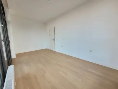 İncek Loft Sitesinde Satılık  4+1  Göl Manzaralı Daire (Ankara Evleri)