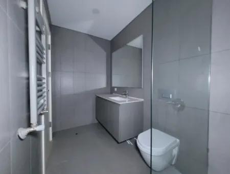 İncek Loft Satılık  5,5+1 Dubleks Peysaj Manzaralı 5.Kat Kiracısız Daire