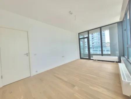 İncek Loft Satılık  5,5+1 Dubleks Peysaj Manzaralı 5.Kat Kiracısız Daire