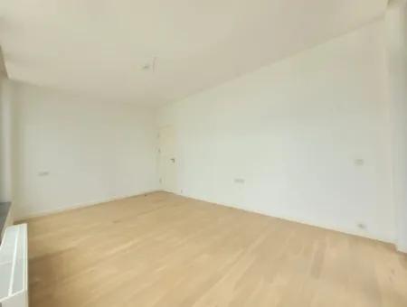 İncek Loft Satılık  5,5+1 Dubleks Peysaj Manzaralı 5.Kat Kiracısız Daire