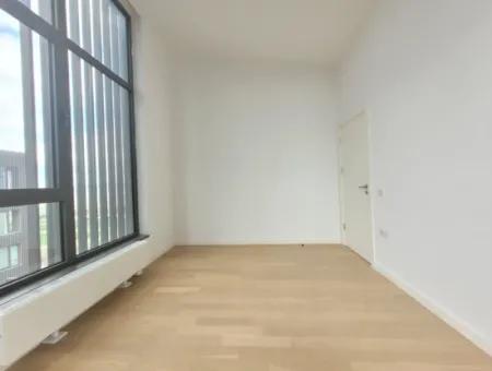 İncek Loft Satılık  5,5+1 Dubleks Peysaj Manzaralı 5.Kat Kiracısız Daire