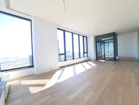 İncek Loft Satılık  4+1  Göl Manzaralı Kiracısız 20.Kat Daire