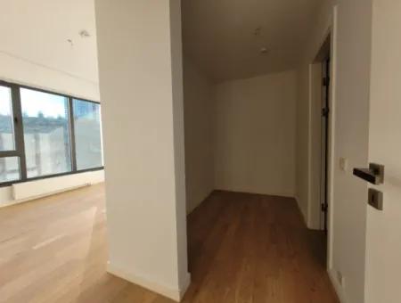 İncek Loft Satılık Teraslı  3+1 Şehir Manzaralı 4.Kat Daire