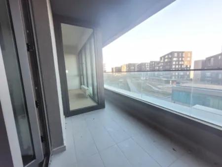 İncek Loft Satılık 2,5+1 Peyzaj Manzaralı Kiracısız 1.Kat Daire