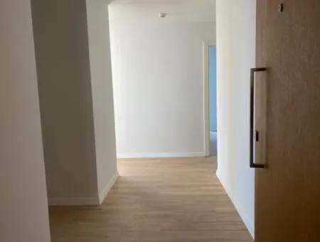 İncek Loft Satılık  Teraslı 4+1  Peyzaj Manzaralı 137 M² 4.Kat Daire