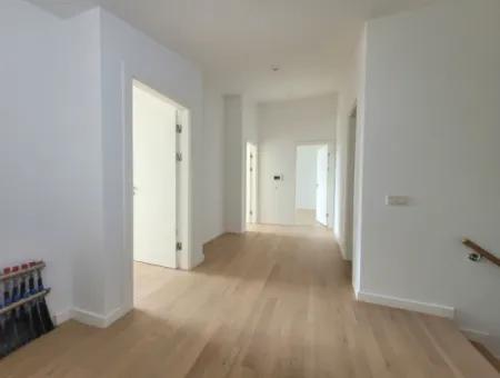 İncek Loft Satılık 5,5+1 Dubleks Peysaj Manzaralı Kiracısız Daire