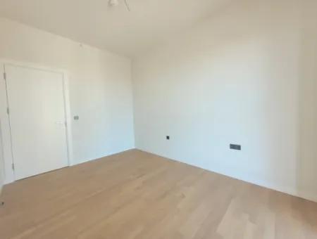 Kiracısız Krediye Uygun Beytepe İncek Bulvar Loft Satılık 3+1 110 M² 19.Kat Bulvar Ve Göl Manzaralı