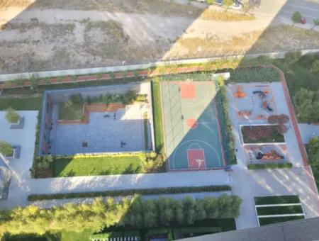 Kiracısız Krediye Uygun Beytepe İncek Bulvar Loft Satılık 3+1 110 M² 19.Kat Bulvar Ve Göl Manzaralı