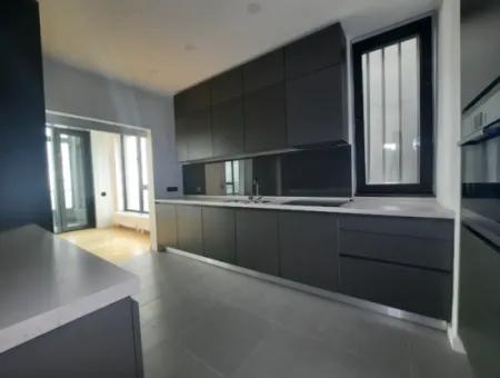 İncek Loft Satılık  5,5+1 Dubleks  Göl Manzaralı Kiracısız Daire