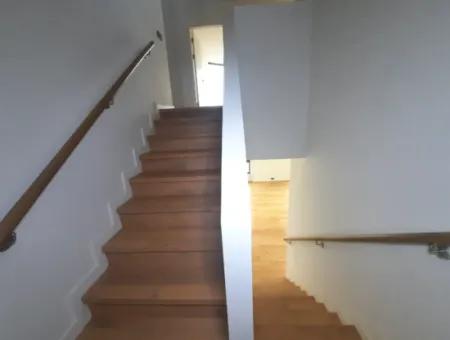 İncek Loft Satılık  5,5+1 Dubleks  Göl Manzaralı Kiracısız Daire