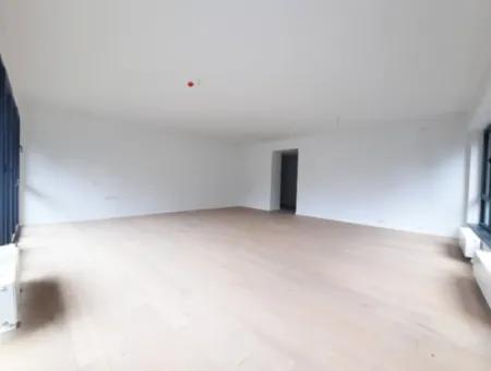 İncek Loft Satılık  4+1  Peyzaj Manzaralı  180 M² Kiracısız  2.Kat Daire