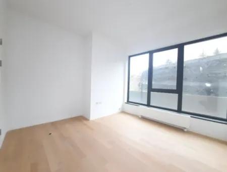 İncek Loft Satılık  4+1  Peyzaj Manzaralı  180 M² Kiracısız  2.Kat Daire