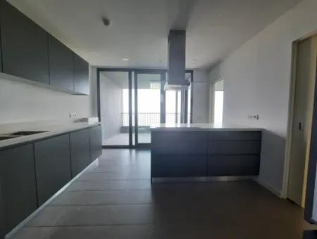 Kiracısız İncek Loft Satılık  5,5+1  Göl Manzaralı  Daire