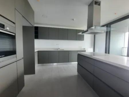 Kiracısız İncek Loft Satılık  5,5+1  Göl Manzaralı  Daire