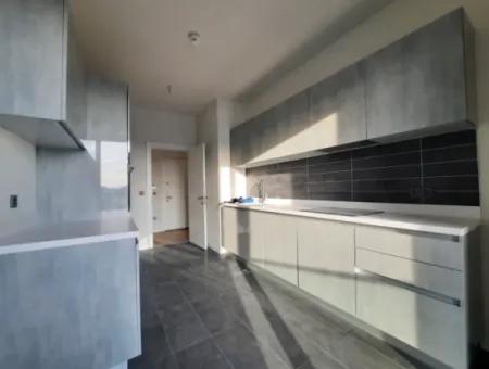 Beytepe İncek Bulvar Loft Satılık 3+1 110 M² 5.Kat Bulvar Manzaralı Daire