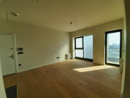 Beytepe İncek Bulvar Loft Satılık 2+1 68 M² 14.Kat Bulvar Cephe Daire