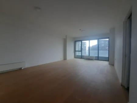 İncek Loft Satılık 2,5+1 Peyzaj Manzaralı 1.Kat Daire