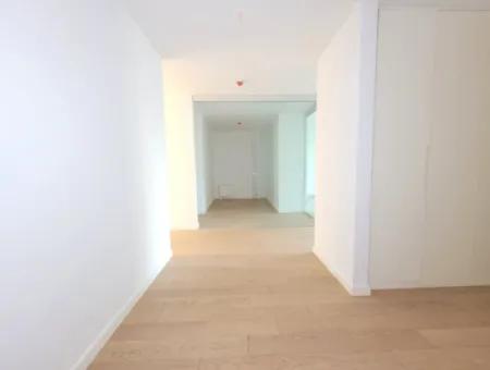 İncek Loft Satılık 2,5+1 Peyzaj Manzaralı 2.Kat Daire