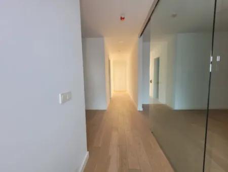 İncek Loft Satılık 2,5+1 Peyzaj Manzaralı Kiracısız 3.Kat Daire